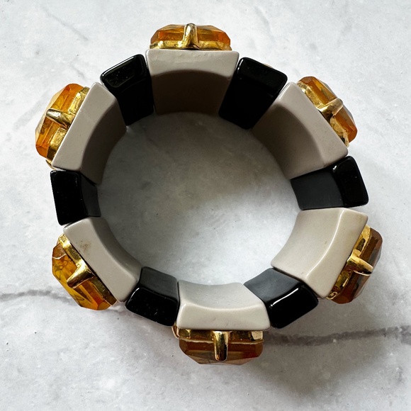 Marc by Marc Jacobs Lemon Faceted Cabochon 6 3/4" Stretch Bracelet - Picture 4 of 4